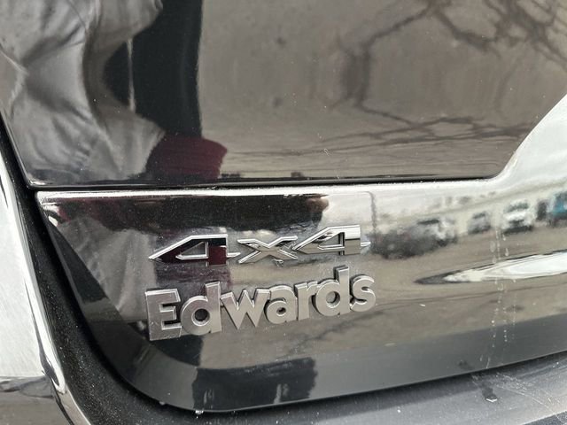 Used 2023 Jeep Grand Cherokee L Laredo image 32