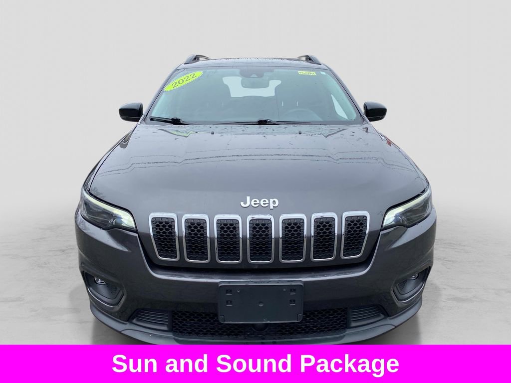 Used 2022 Jeep Cherokee Latitude Lux w/ Sun & Sound Group image 9
