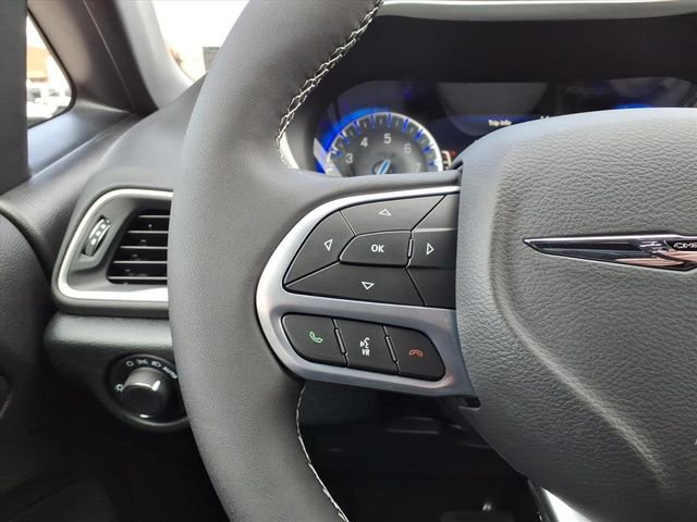 New 2026 Chrysler Voyager LX image 17