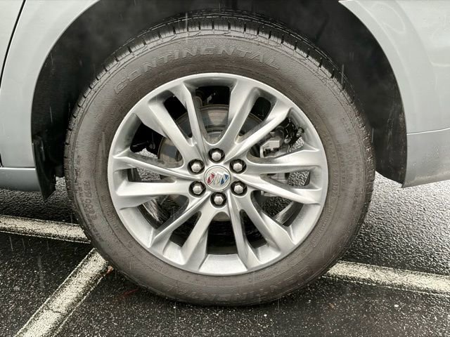 Used 2024 Buick Enclave Avenir image 30