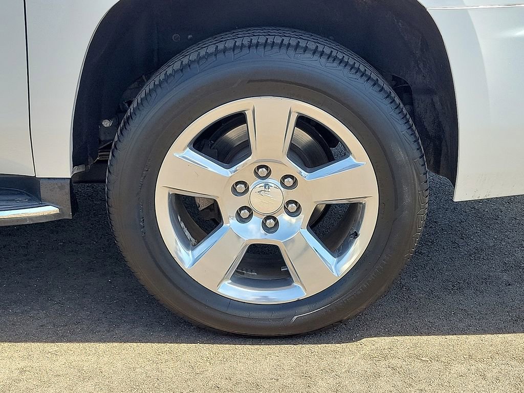 Used 2017 Chevrolet Suburban Premier image 10