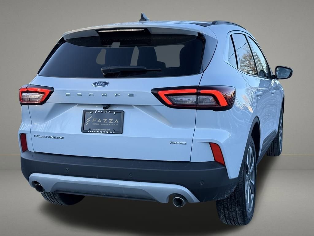 Used 2025 Ford Escape Platinum image 5