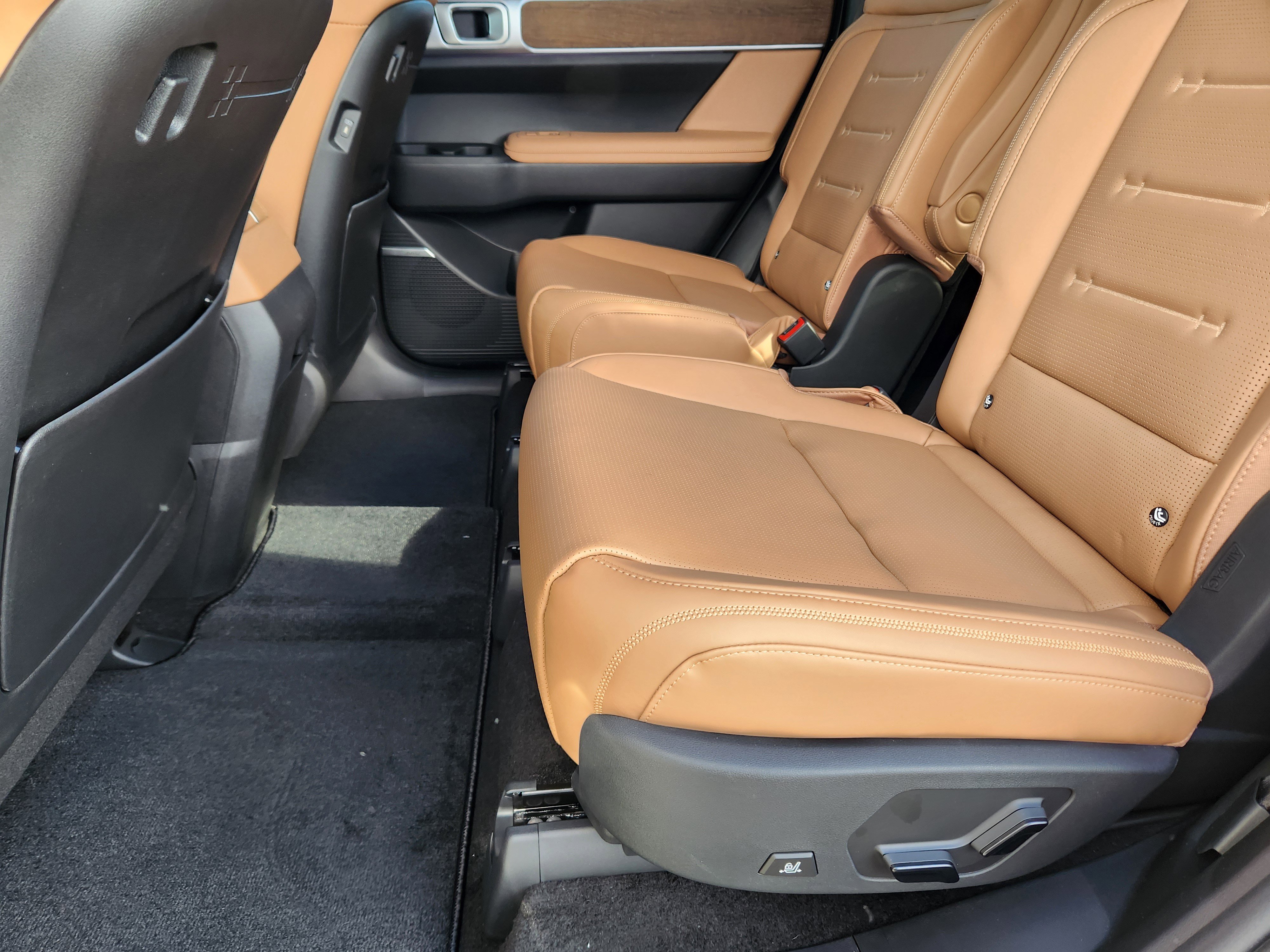 New 2026 Hyundai Santa Fe Calligraphy AWD/4WD image 10