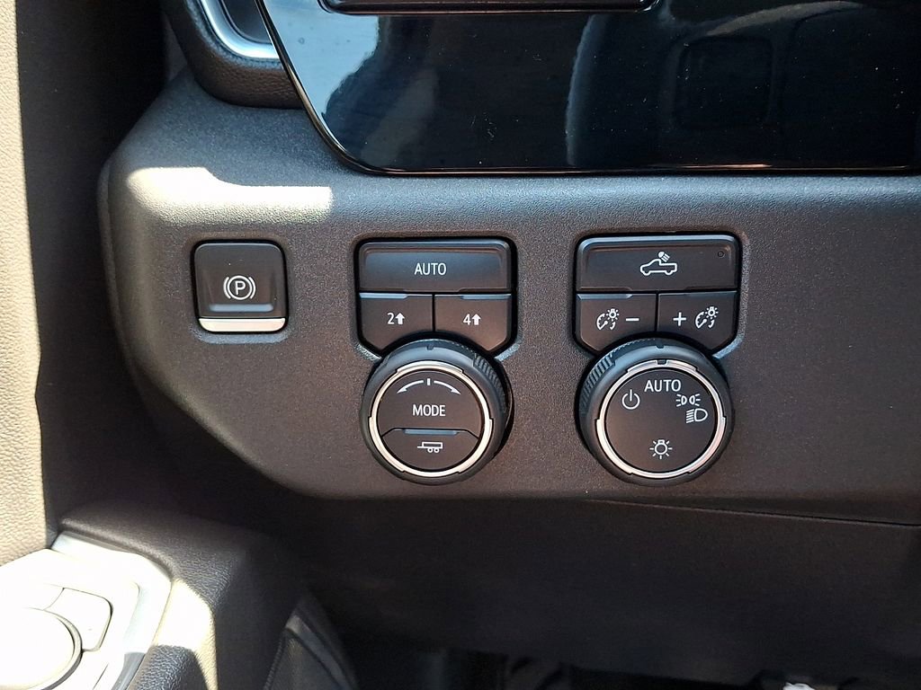 Certified 2024 Chevrolet Silverado 1500 LT AWD/4WD image 23