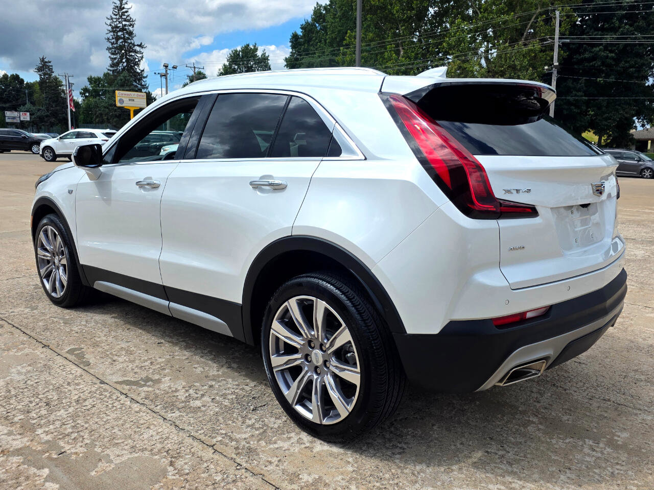 Used 2022 Cadillac XT4 Premium Luxury image 18