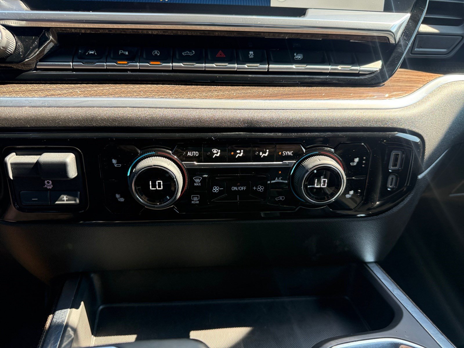 Used 2025 Chevrolet Silverado 1500 RST w/ RST All Star Premium Package AWD/4WD image 28