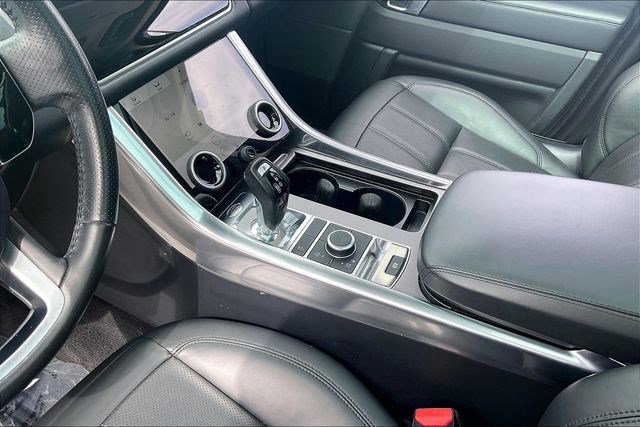 Used 2020 Land Rover Range Rover Sport HSE image 16
