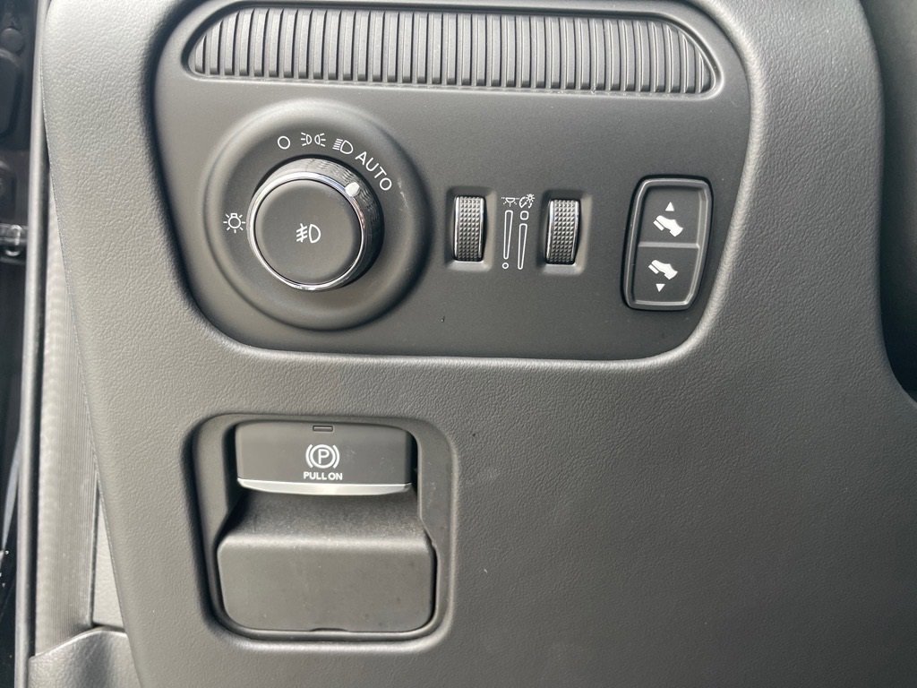 Used 2022 Jeep Grand Wagoneer Series II image 15