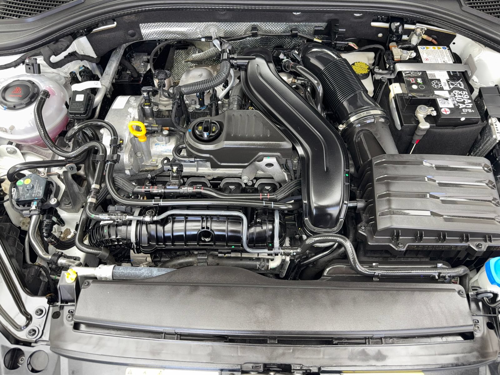 Used 2025 Volkswagen Jetta SE w/ Sunroof Package FWD image 53