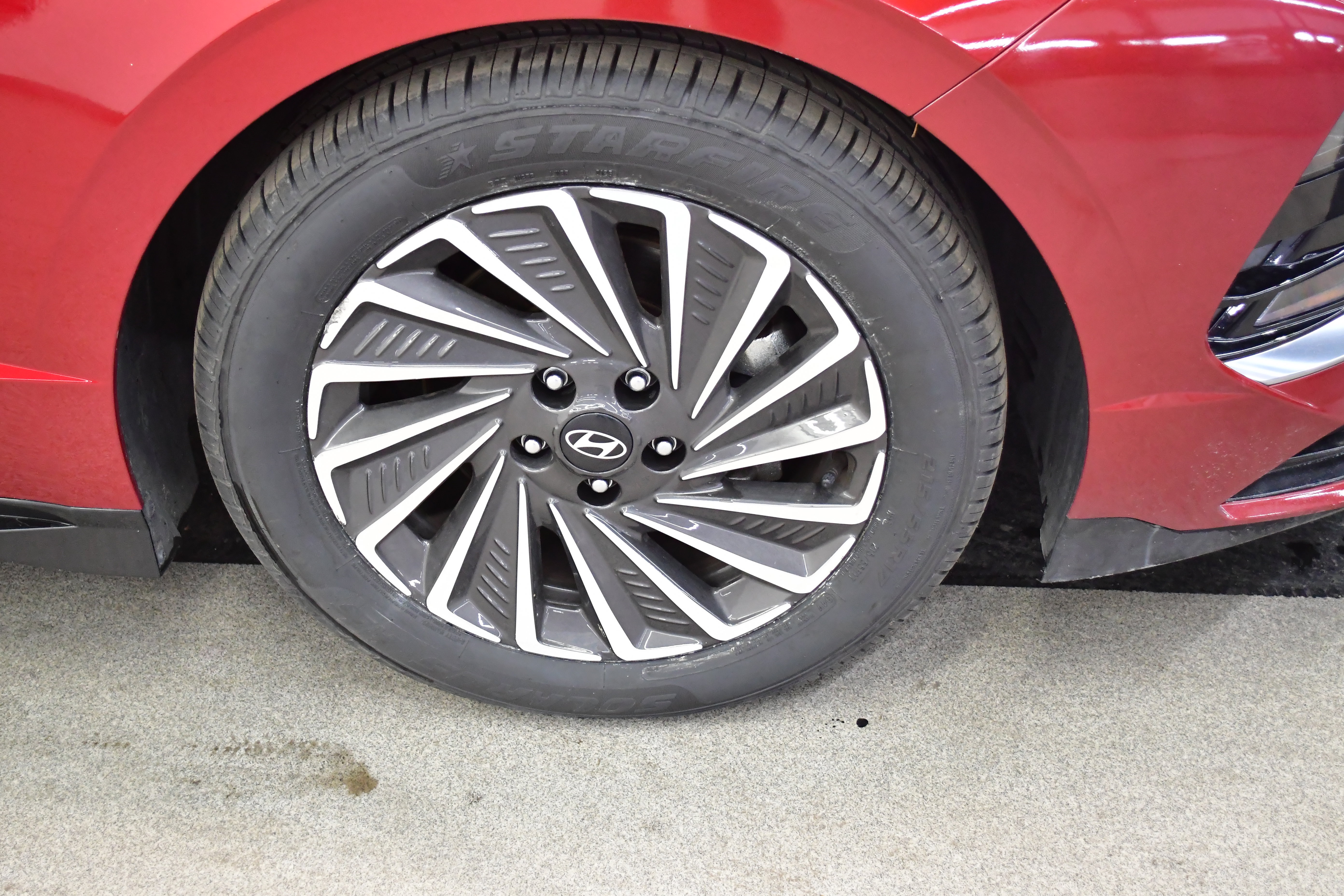 Used 2025 Hyundai Sonata SEL FWD image 34