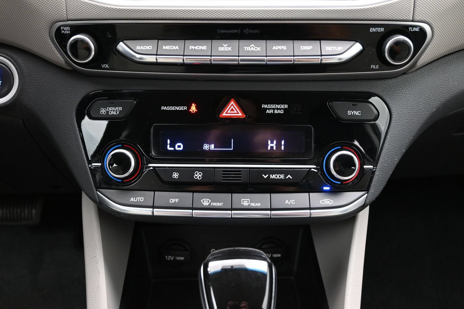 Used 2018 Hyundai Ioniq Blue FWD image 34