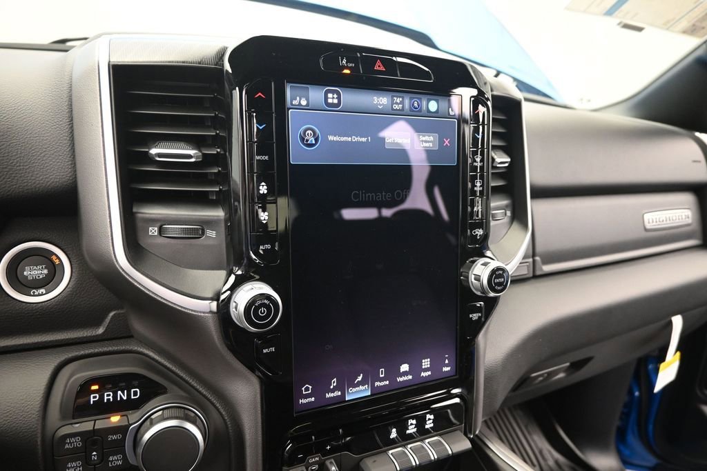 New 2026 RAM 1500 4x4 Crew Cab image 34