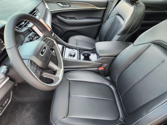 New 2025 Jeep Grand Cherokee Limited w/ Black Appearance Package AWD/4WD image 9