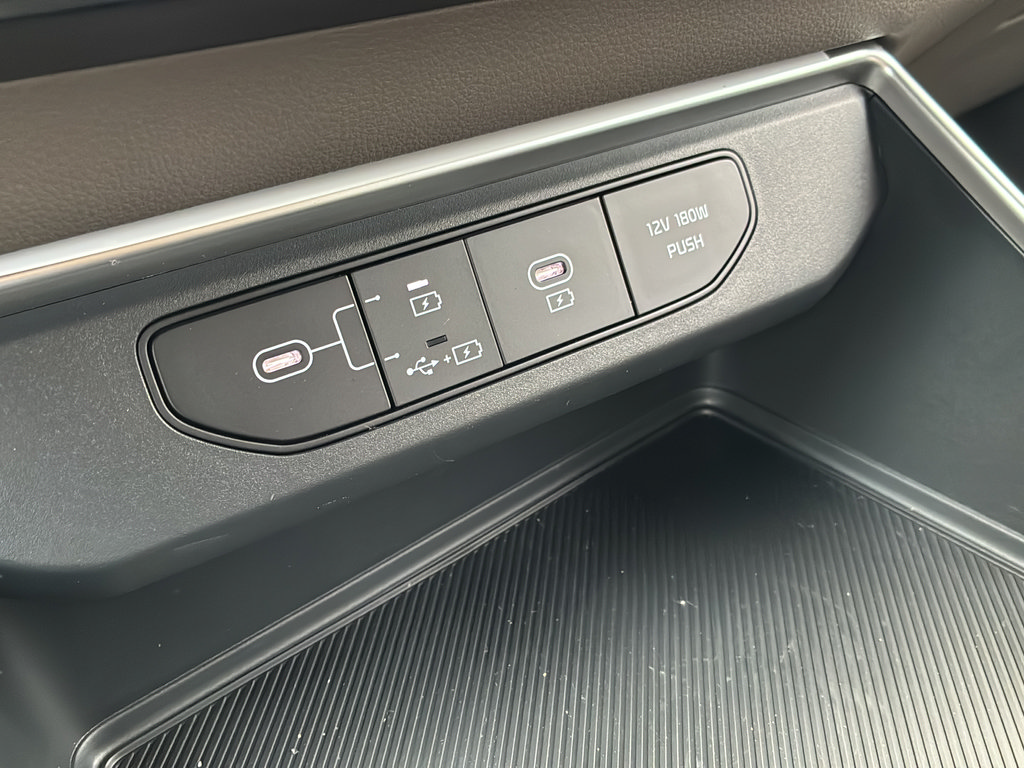 New 2026 Kia Carnival LX FWD image 38