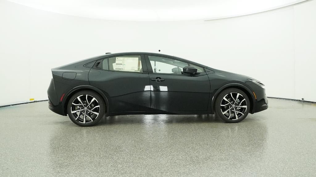 New 2026 Toyota Prius Plug-In Hybrid FWD image 60