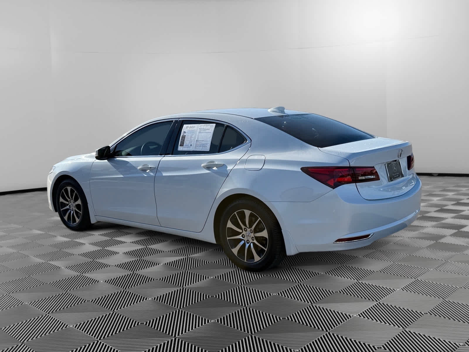 Used 2017 Acura TLX w/ Technology Package image 3