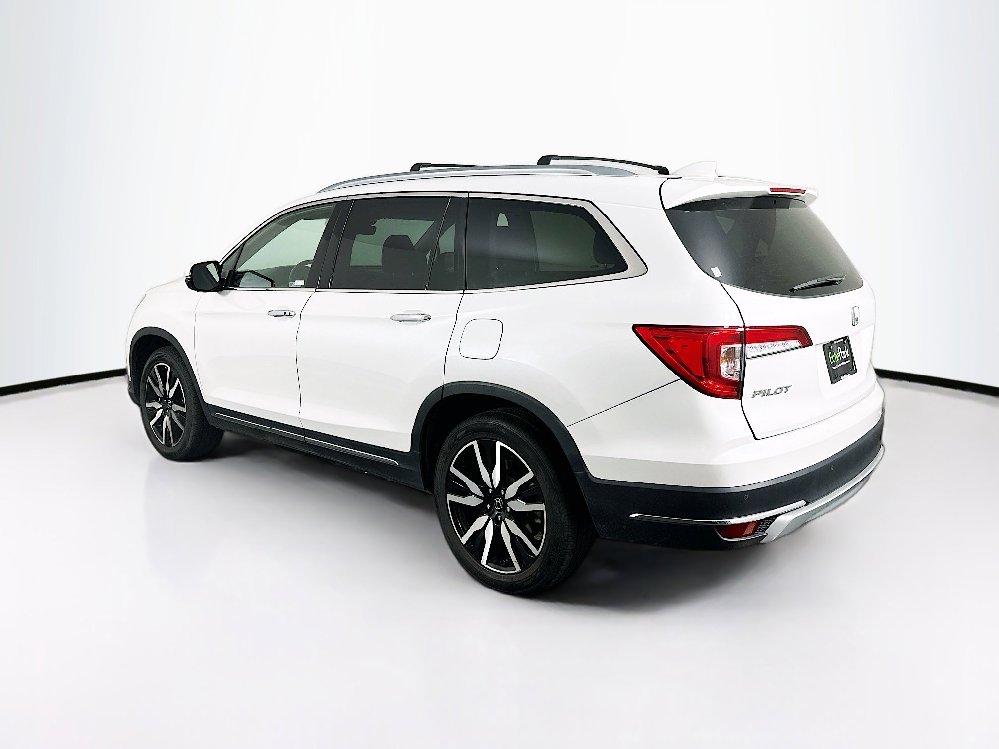 Used 2021 Honda Pilot Touring image 5