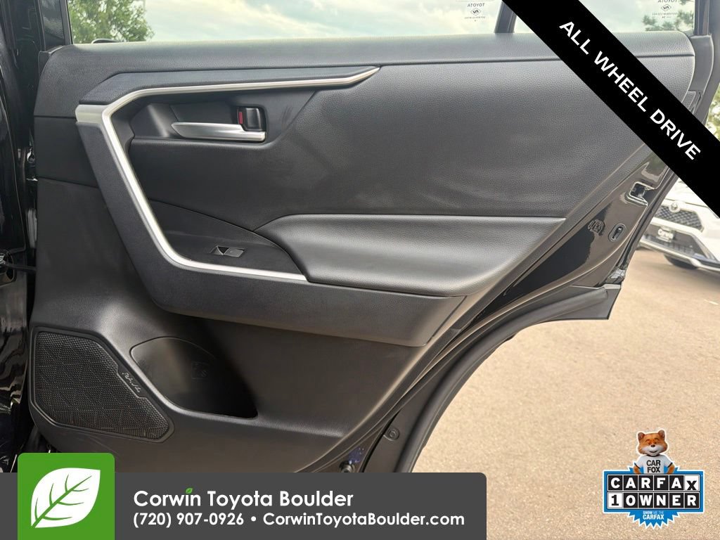 Used 2024 Toyota RAV4 SE w/ Convenience Package AWD/4WD image 14