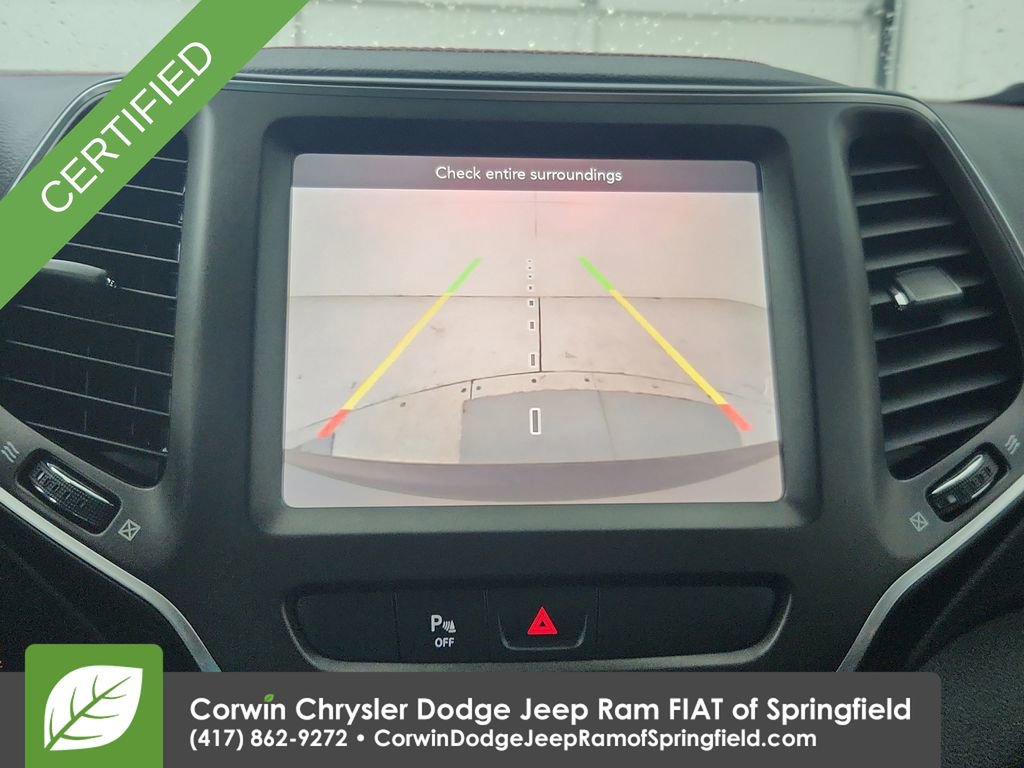 Used 2019 Jeep Cherokee Trailhawk w/ Comfort/Convenience Group image 25