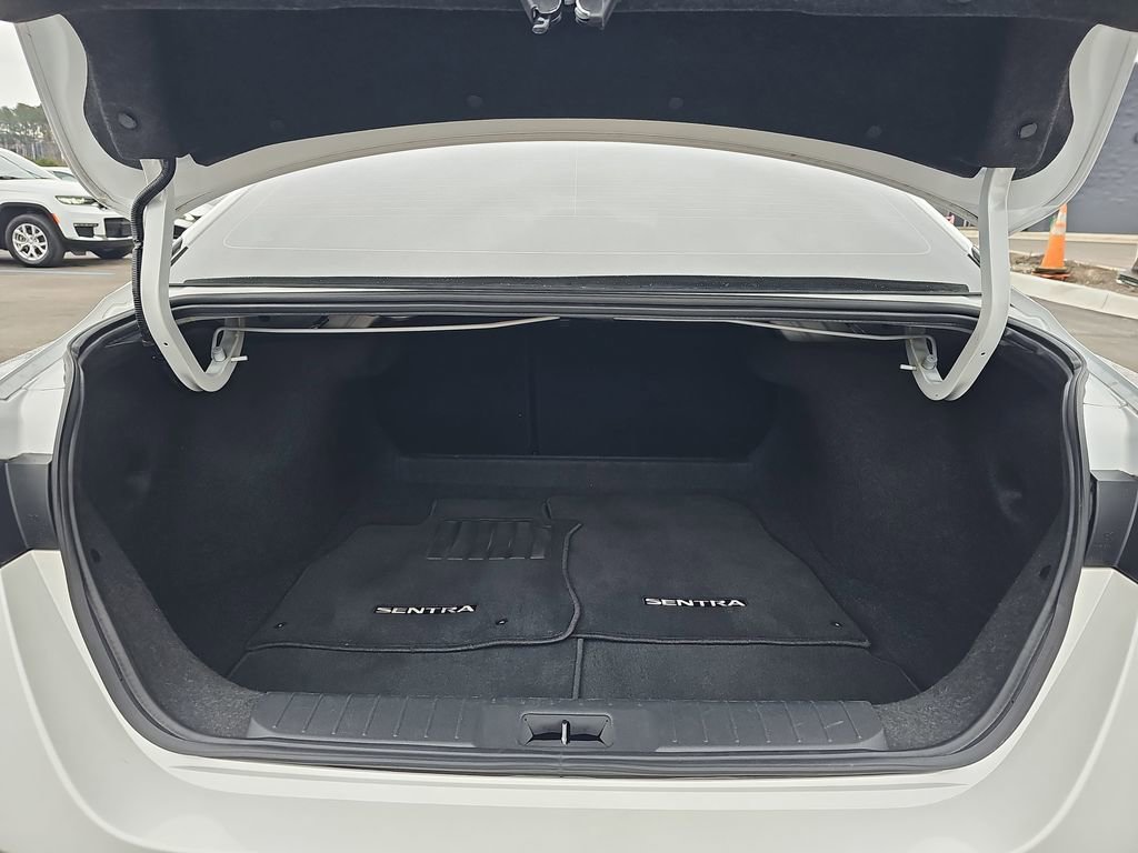 Used 2024 Nissan Sentra SV image 15