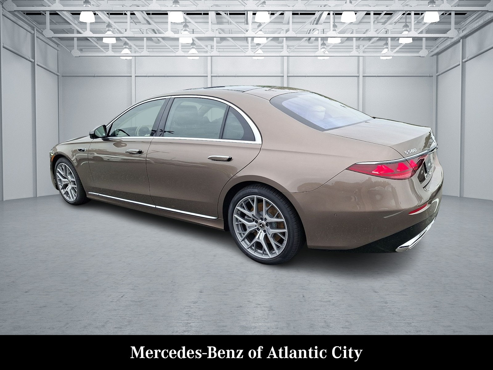 New 2027 Mercedes-Benz S 580 4MATIC Sedan image 3