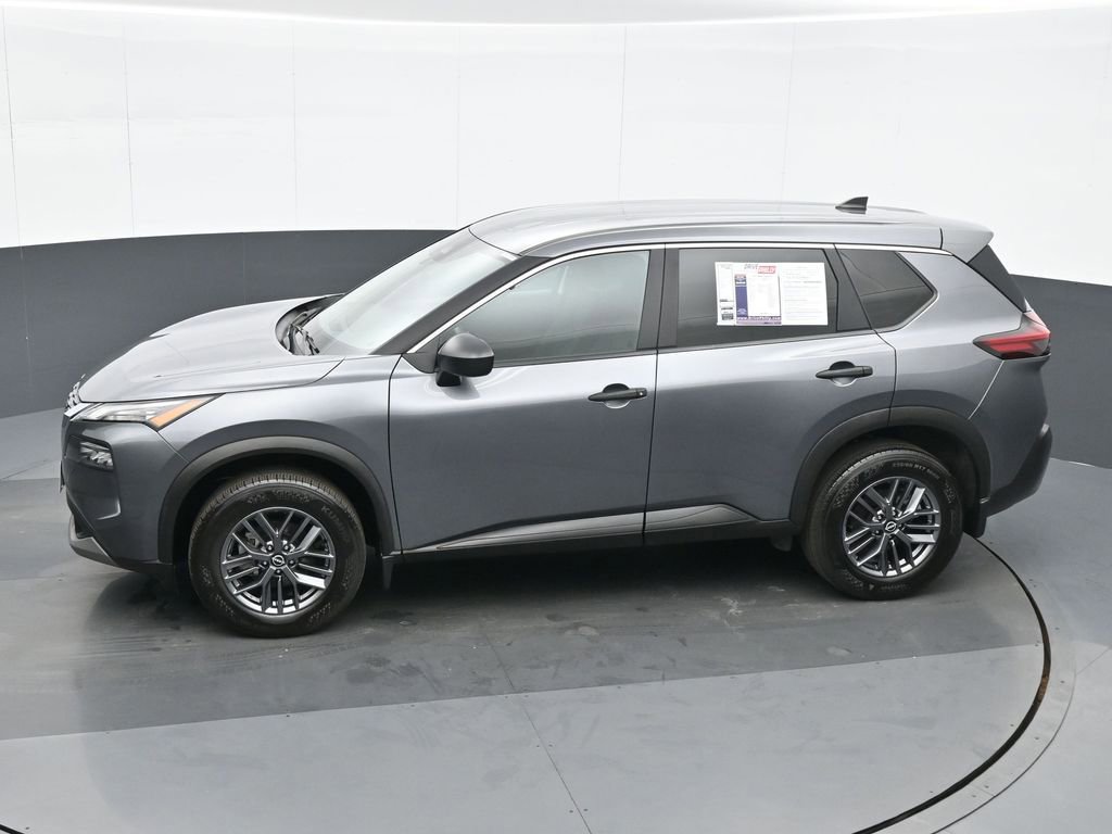 Used 2023 Nissan Rogue S AWD/4WD image 18