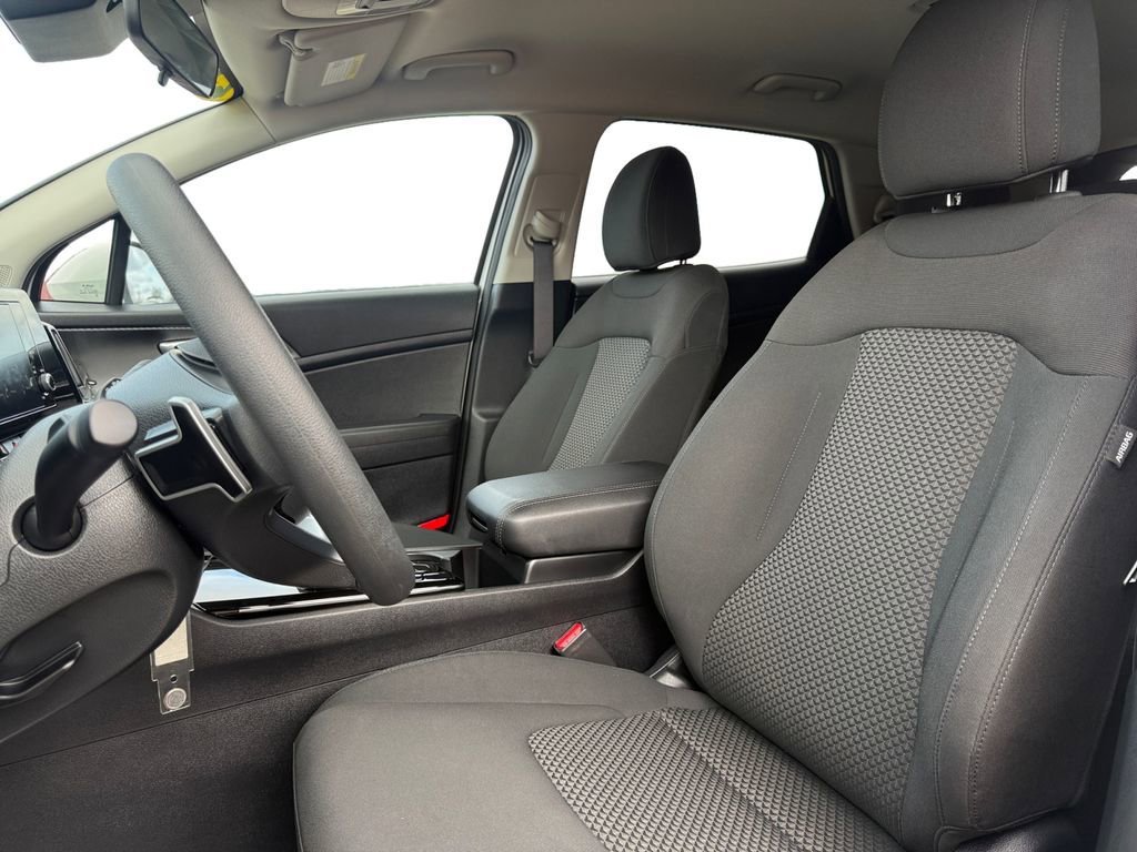 Certified 2023 Kia Sportage LX image 9