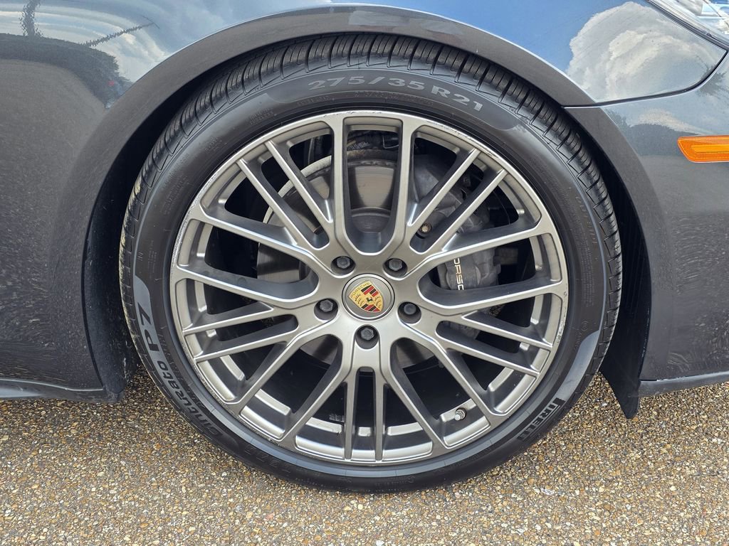 Used 2022 Porsche Panamera 4 Platinum Edition image 15
