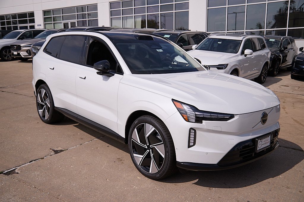 New 2025 Volvo EX90 Ultra image 4