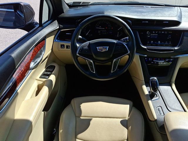Used 2018 Cadillac XT5 Premium Luxury FWD image 15