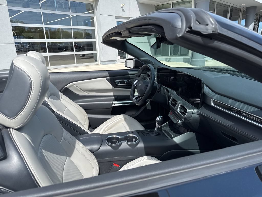 Used 2024 Ford Mustang Premium RWD image 40