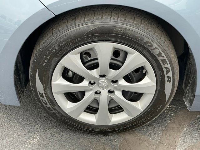 Used 2024 Toyota Corolla LE FWD image 11