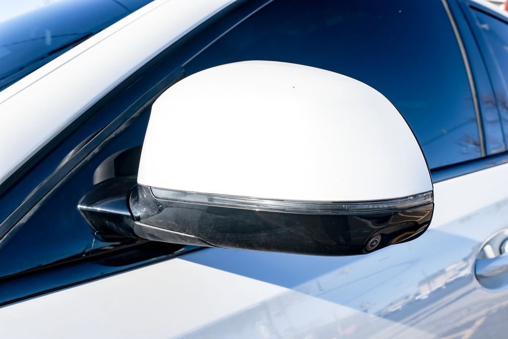 Used 2023 BMW X6 xDrive40i w/ M Sport Package image 18