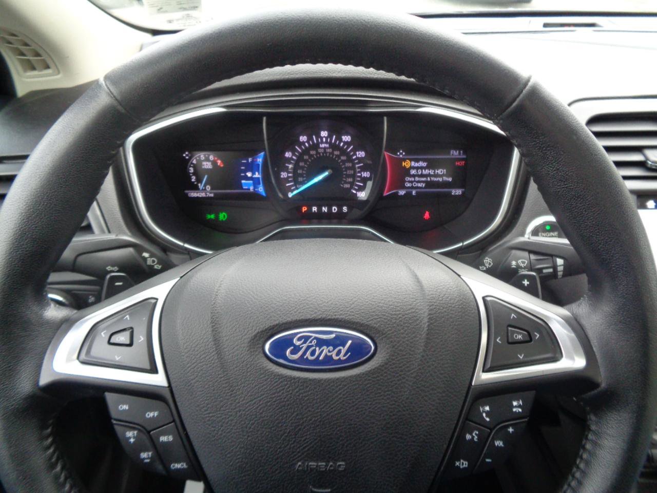 Used 2017 Ford Fusion Titanium image 29