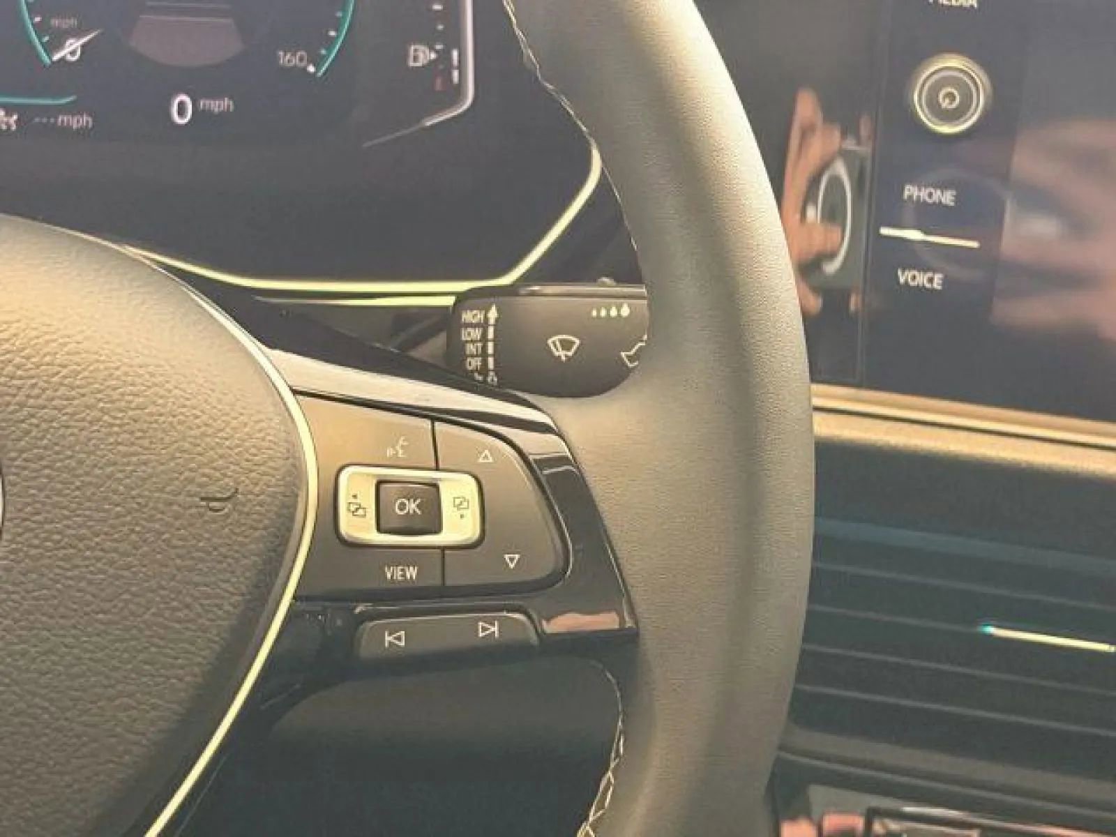 Used 2021 Volkswagen Jetta SEL image 30