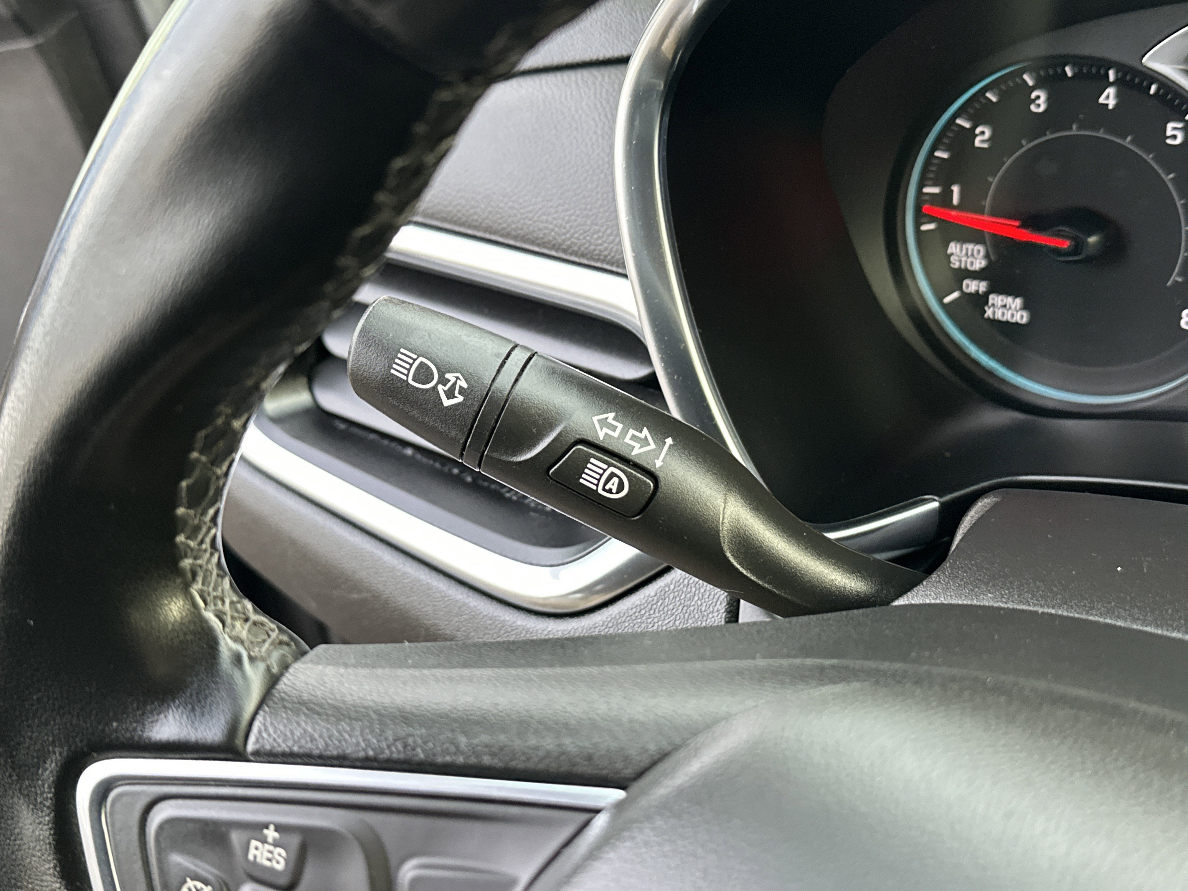 Used 2024 Chevrolet Equinox LT image 19