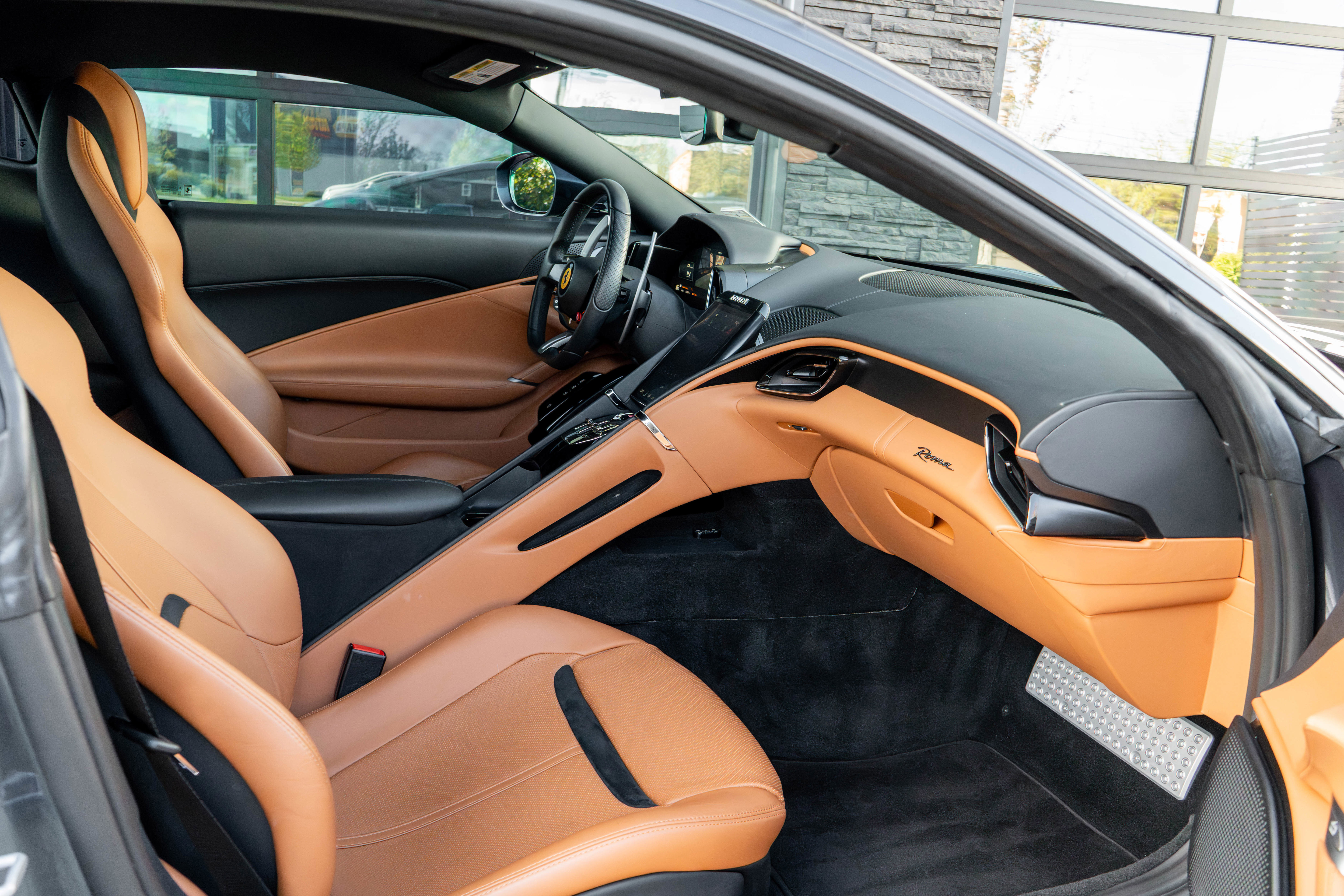 Used 2021 Ferrari Roma image 30