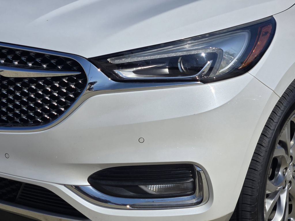 Used 2019 Buick Enclave Avenir w/ Avenir Technology Package FWD image 7