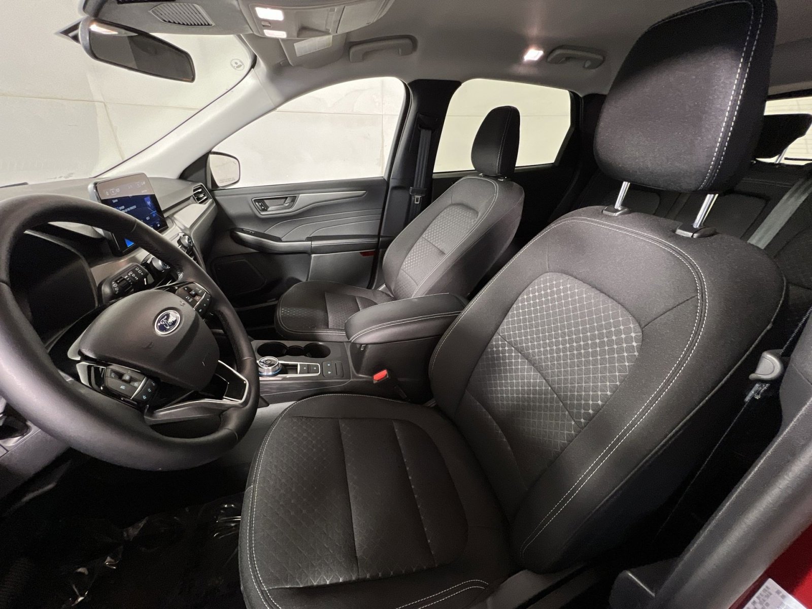 Used 2025 Ford Escape Active w/ Cold Weather Package image 13