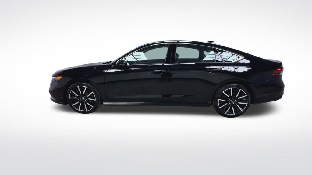 Used 2024 Honda Accord Touring image 5