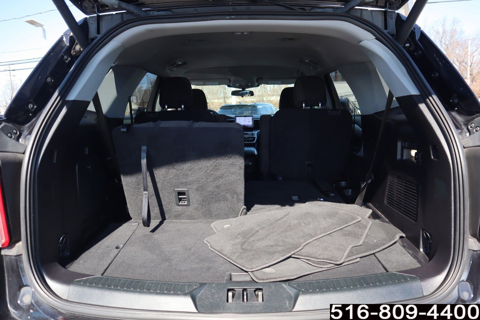 Used 2021 Ford Explorer XLT image 29