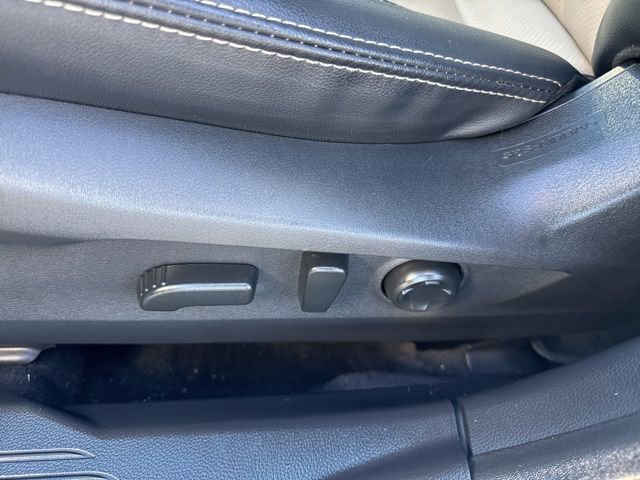 Used 2023 Subaru Outback Limited image 13