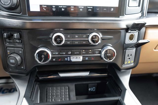 Used 2023 Ford F350 Lariat w/ Lariat Ultimate Package AWD/4WD image 18