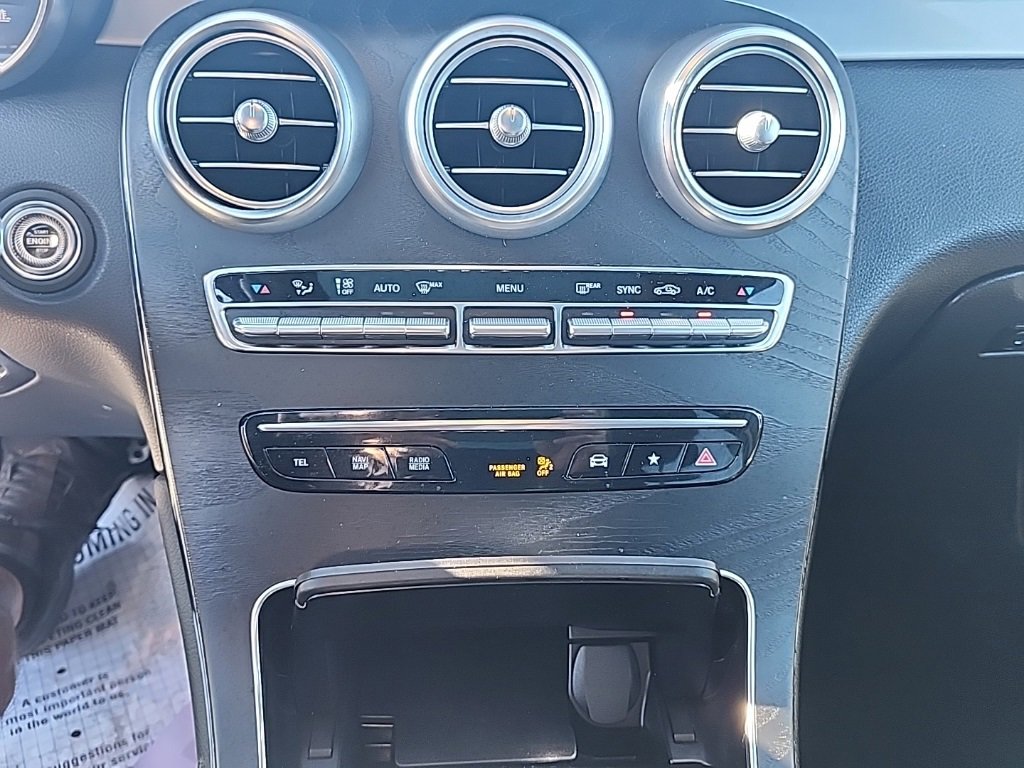 Used 2022 Mercedes-Benz GLC 300 image 31