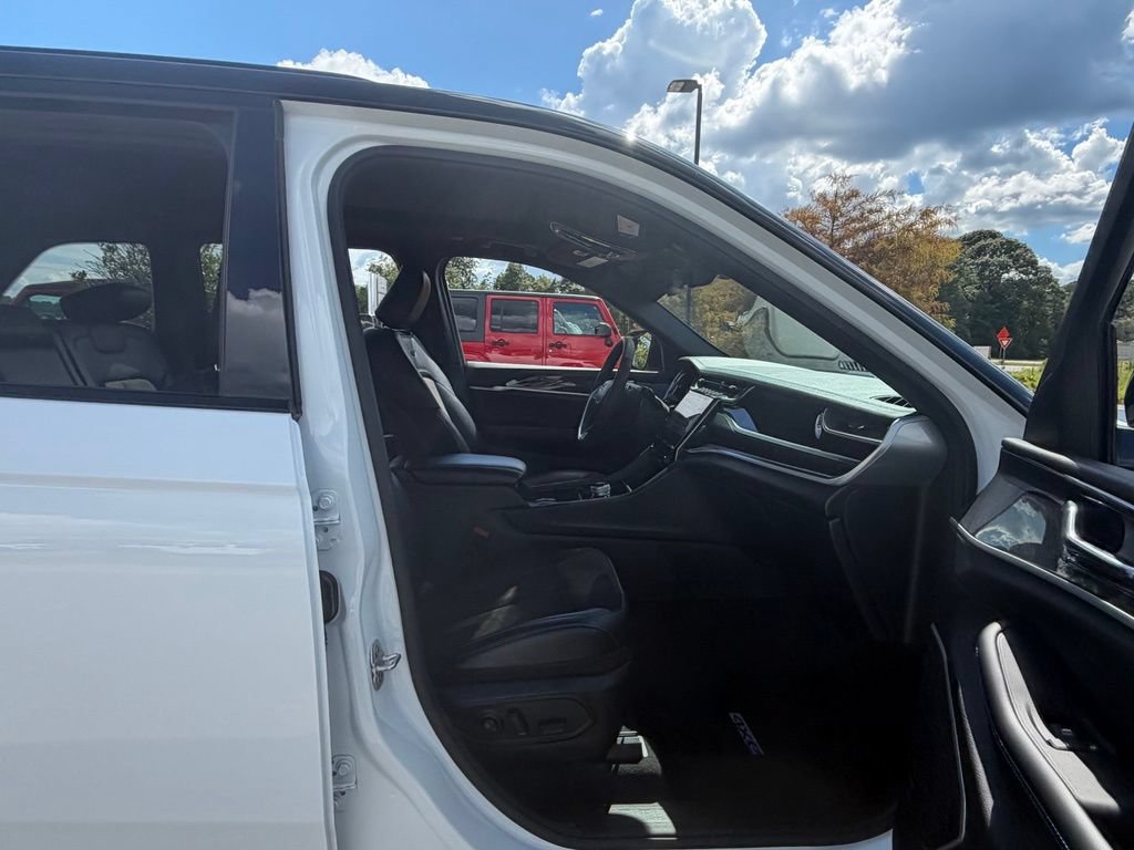 Used 2024 Jeep Grand Cherokee Trailhawk AWD/4WD image 45