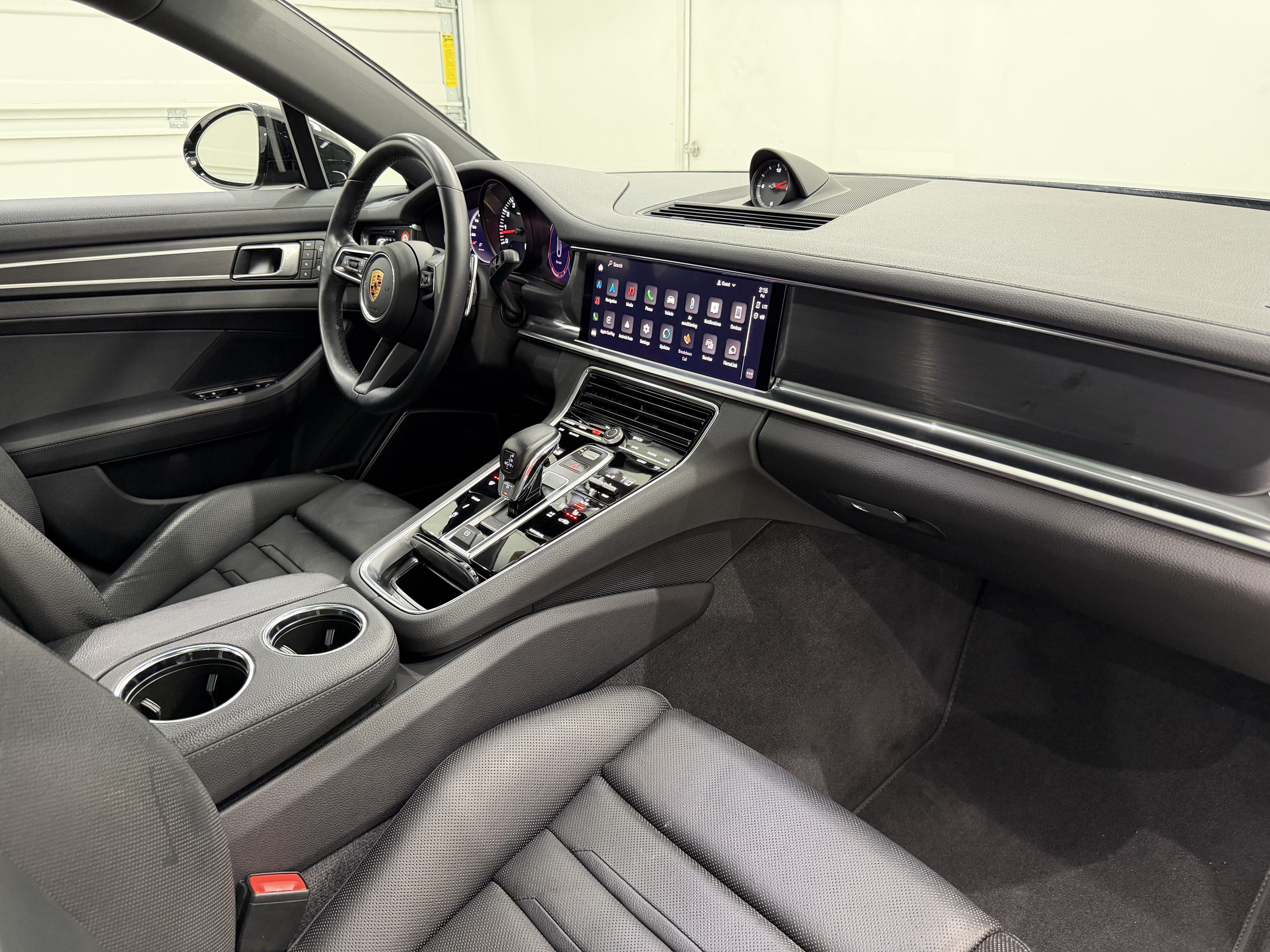 Certified 2023 Porsche Panamera 4 Platinum Edition AWD/4WD image 24