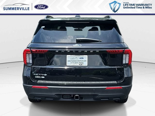 New 2026 Ford Explorer Active RWD image 5