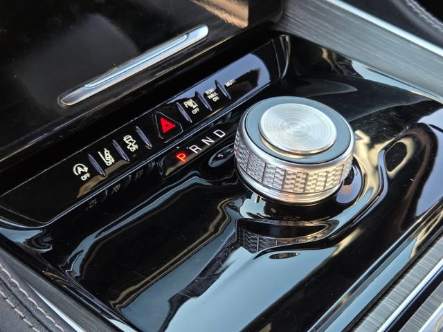 Used 2024 Jeep Wagoneer Series II w/ Flexible Seating Group image 33