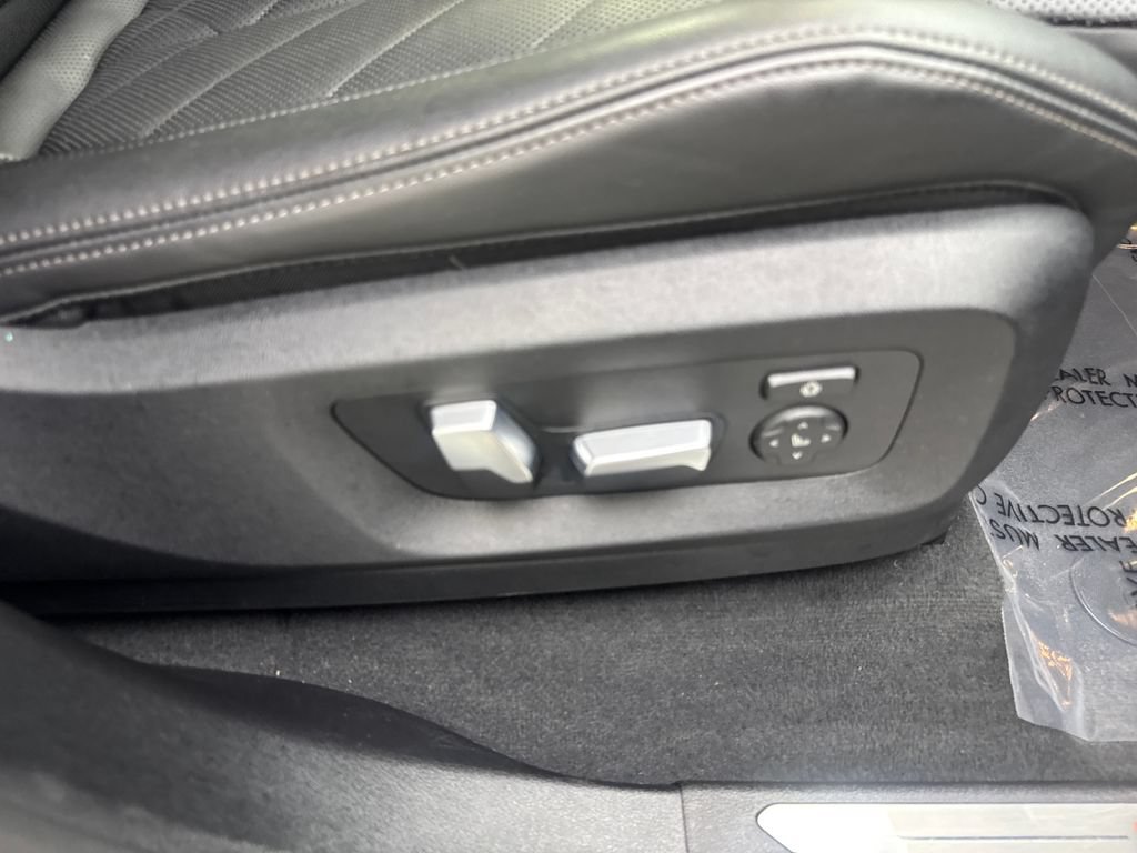 Used 2024 BMW X5 sDrive40i w/ Premium Package RWD image 48