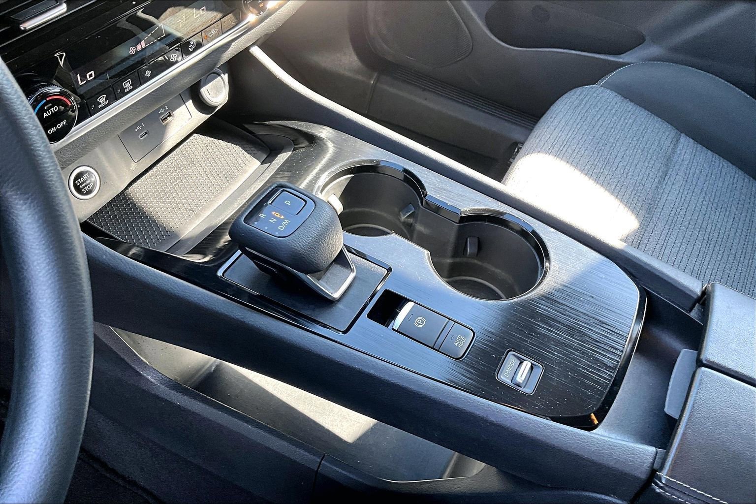 Used 2021 Nissan Rogue SV image 18